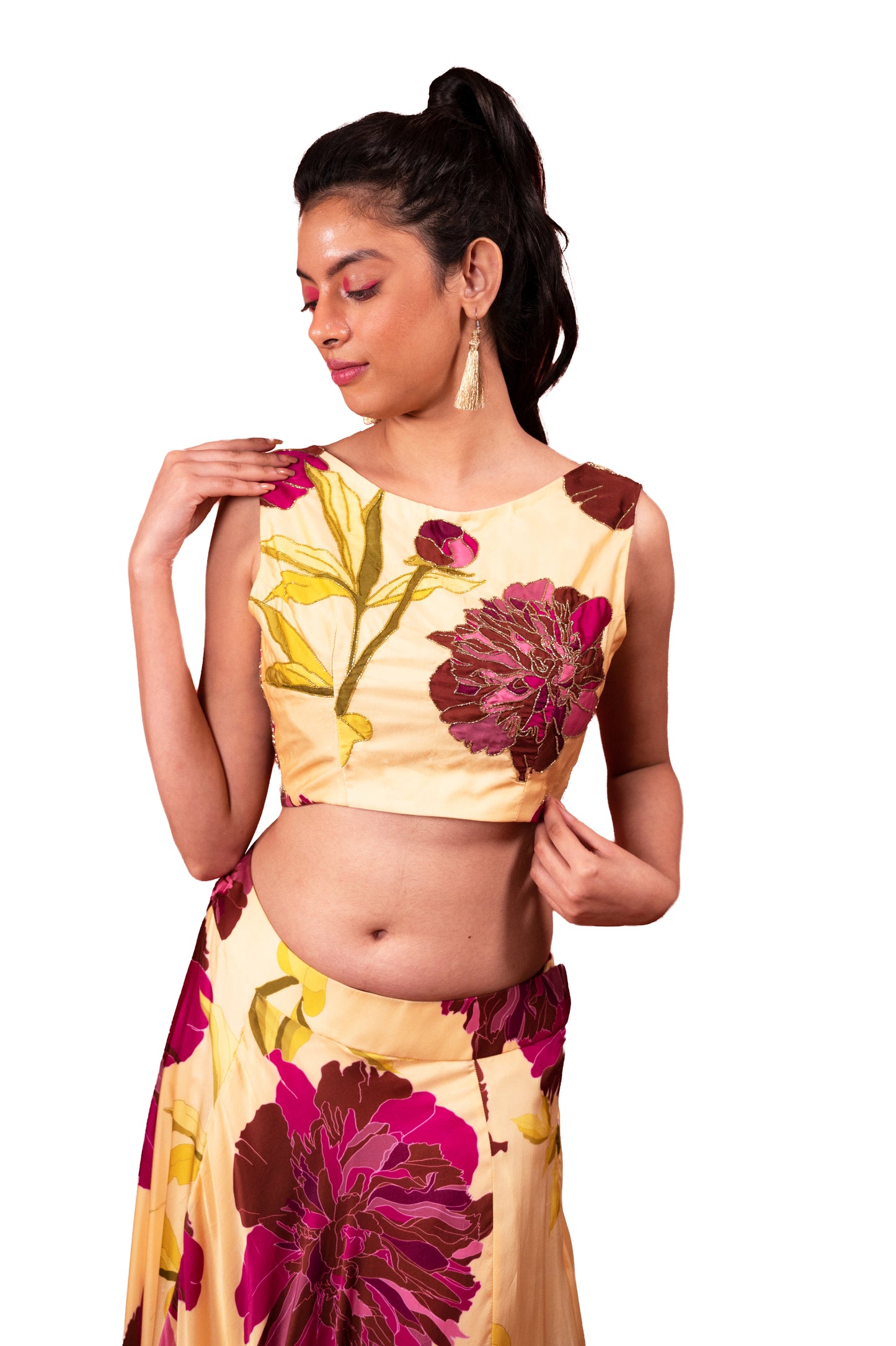 CHRYSANTHEMUM FLOWER PRINTED SKIRT AND EMBROIDERED CROP TOP