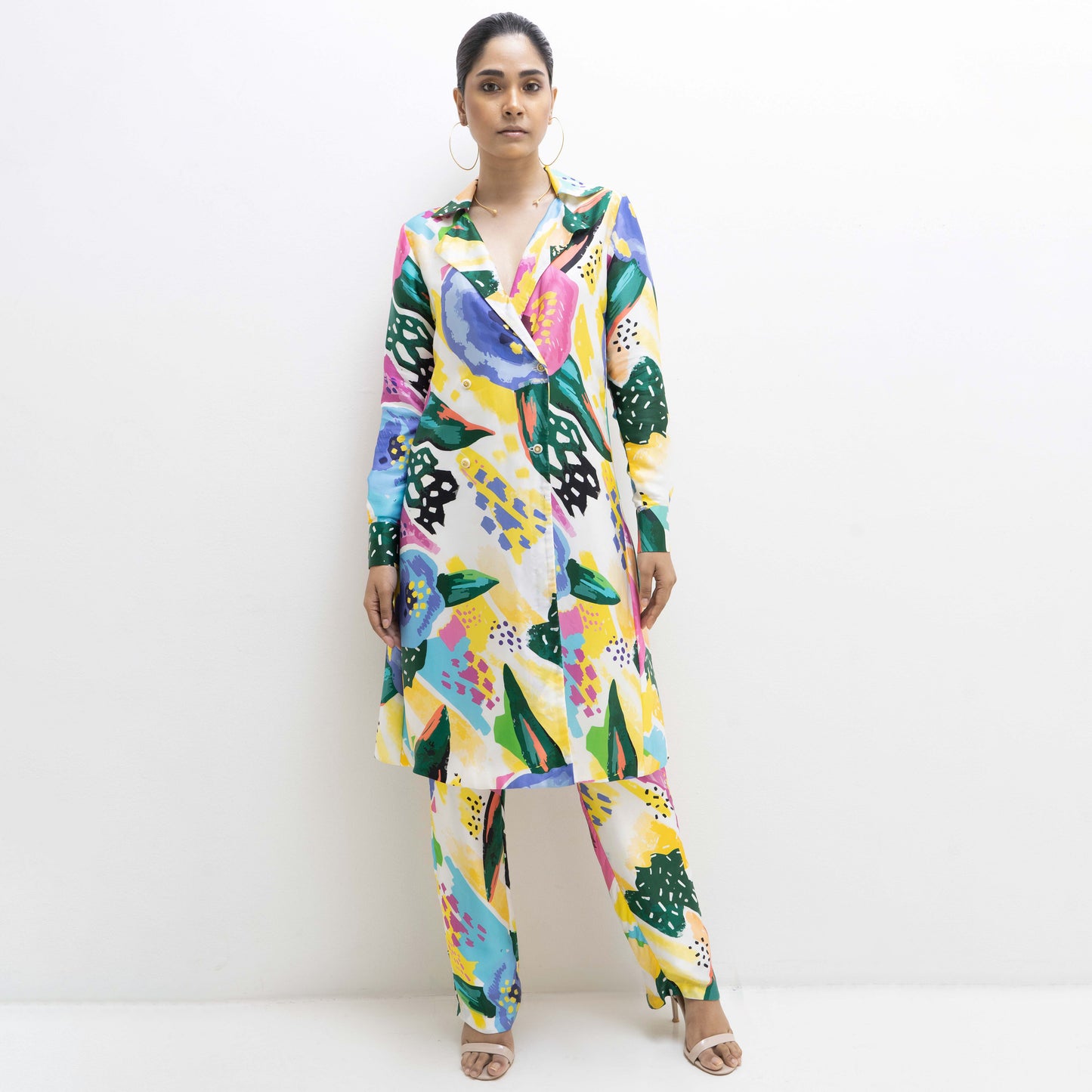 ABSTRACT FLORAL PRINTED LONG COAT TEAMED WITH COORDINATED TROUSERS