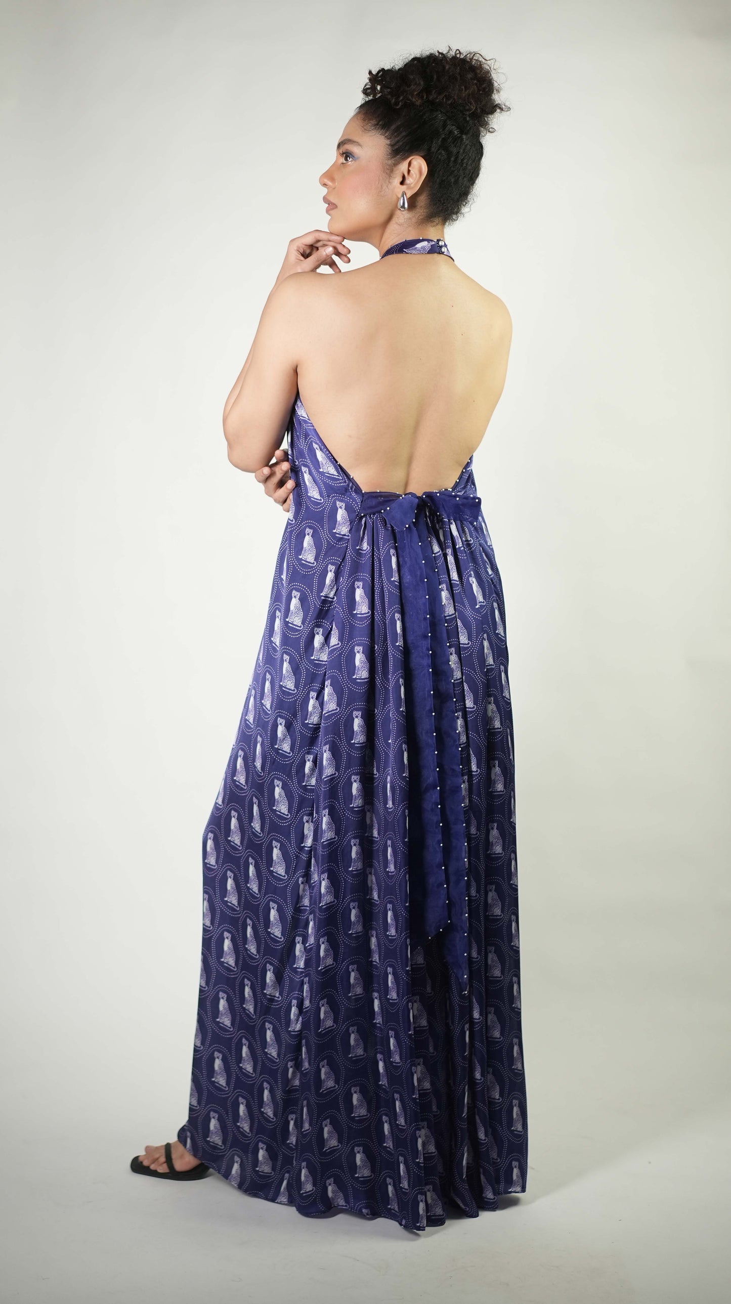 Cheetah printed pleated halter neck maxi dress