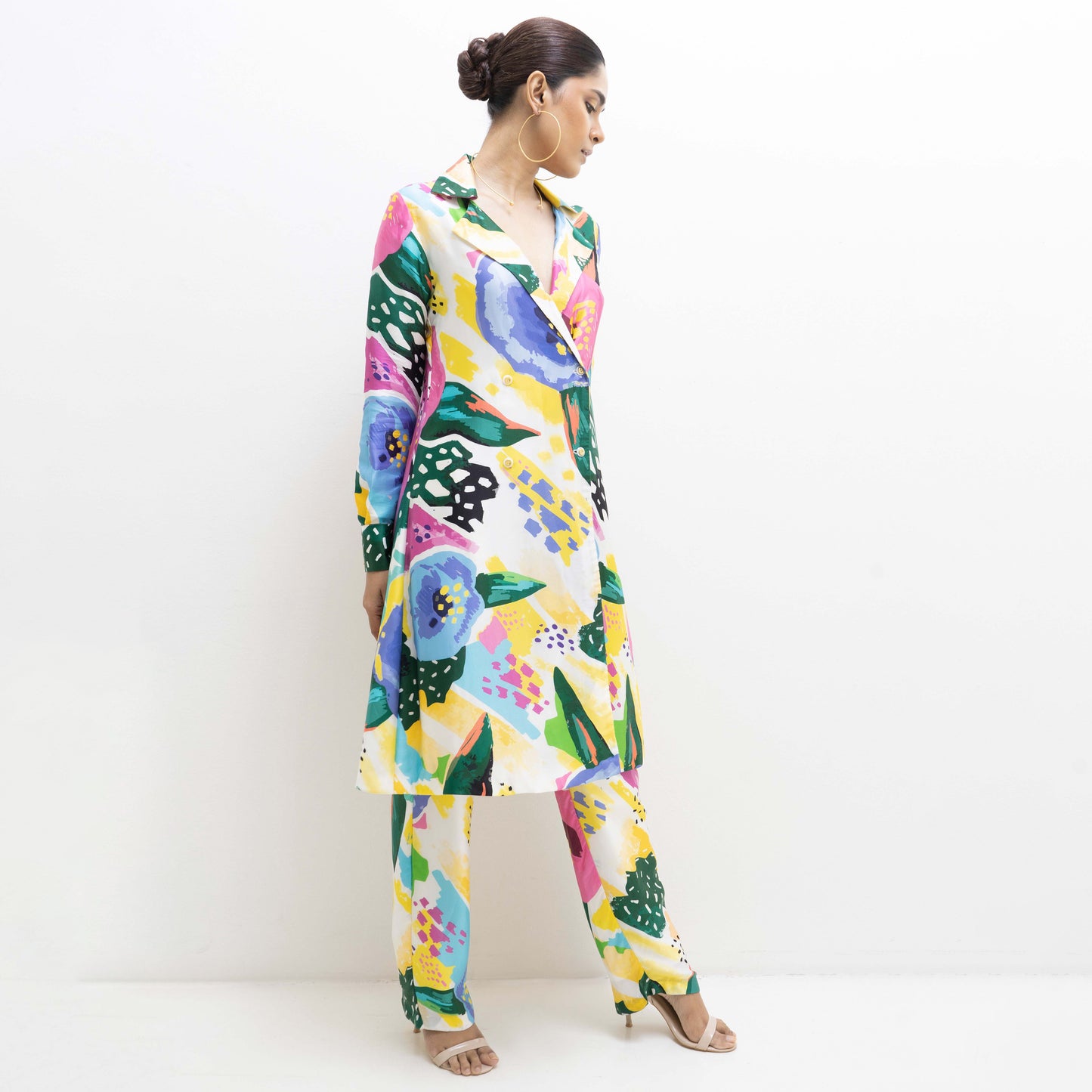 ABSTRACT FLORAL PRINTED LONG COAT TEAMED WITH COORDINATED TROUSERS