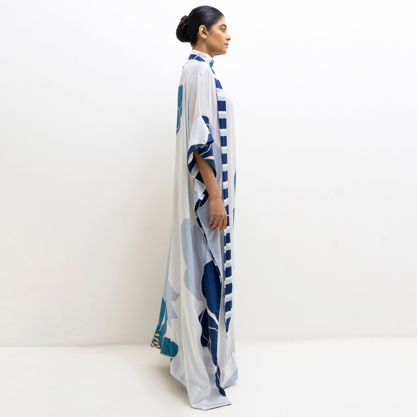 PLACEMENT FLORAL PRINTED KAFTAN WITH NECK TIE DETAILING