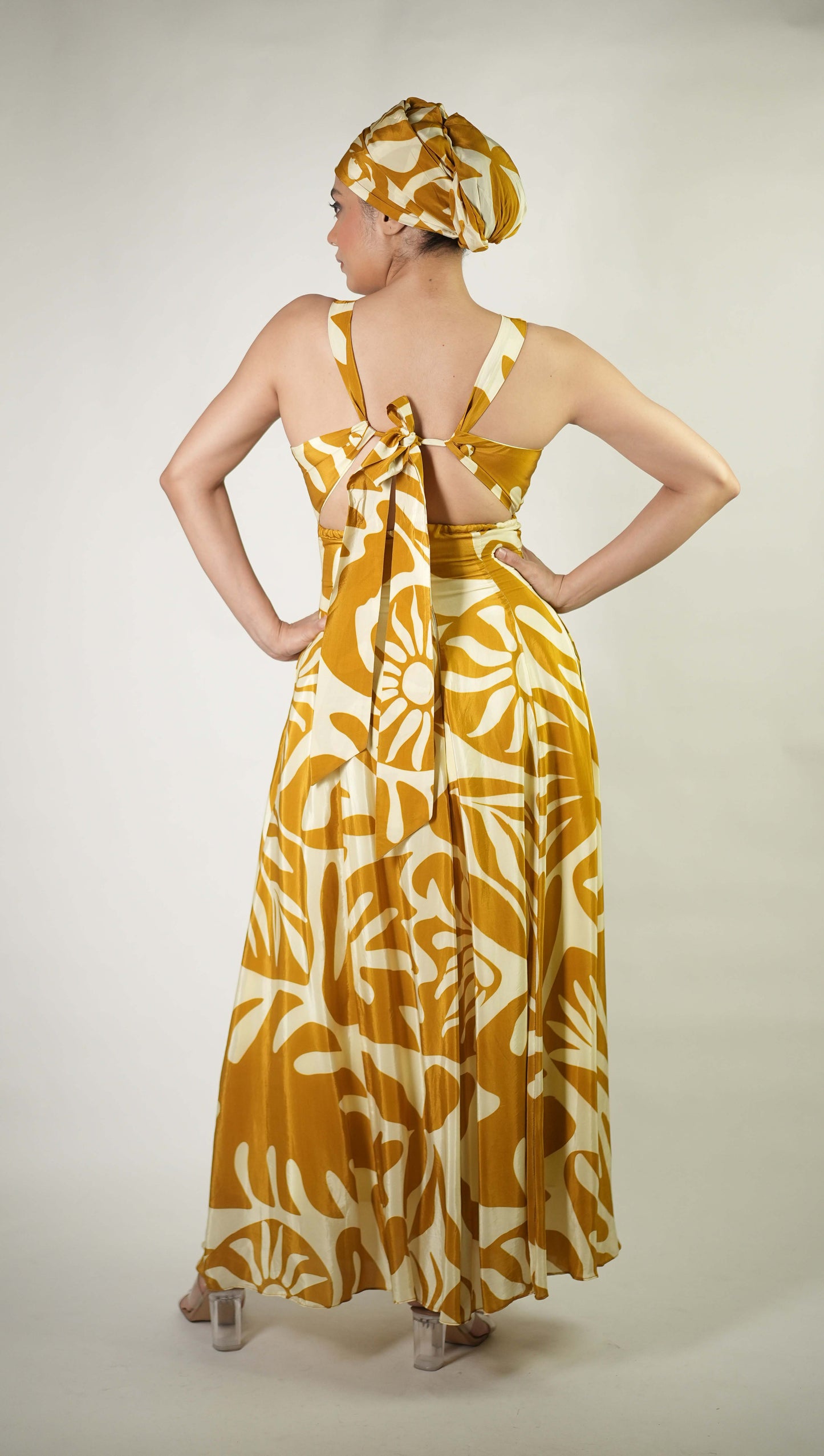 Tropical graphic elements printed summer dress