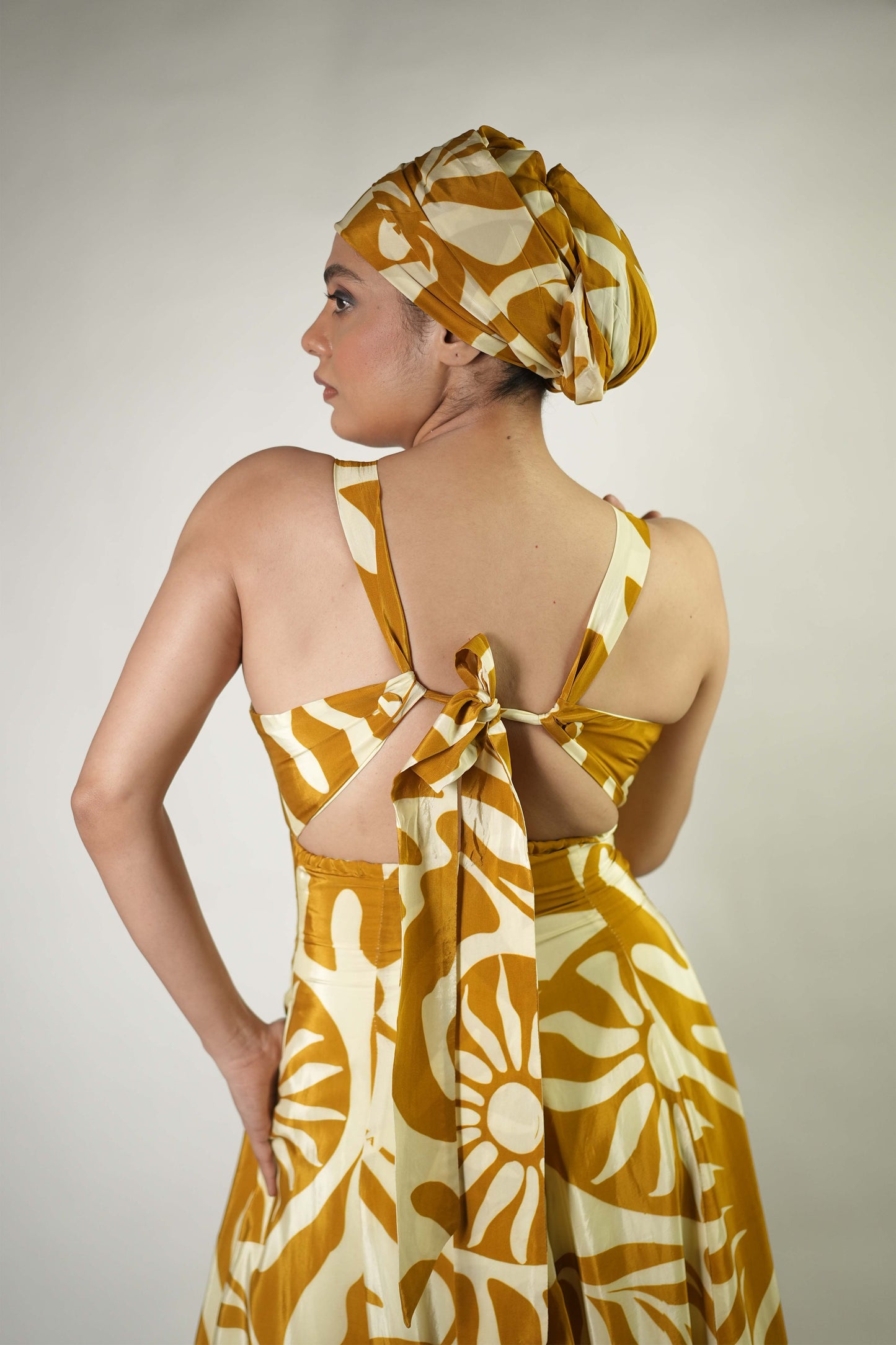 Tropical graphic elements printed summer dress