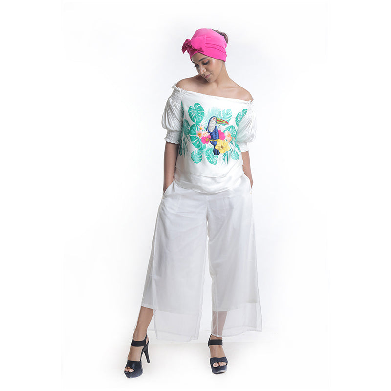 TOUCAN PRINTED EMBROIDERY HIGHLIGHTING OFFSHOULDER TOP WITH LAYERED TROUSERS