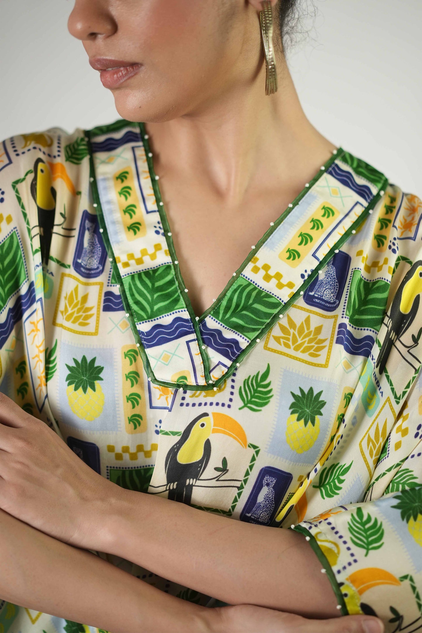 Tropical elements printed short kaftan dress