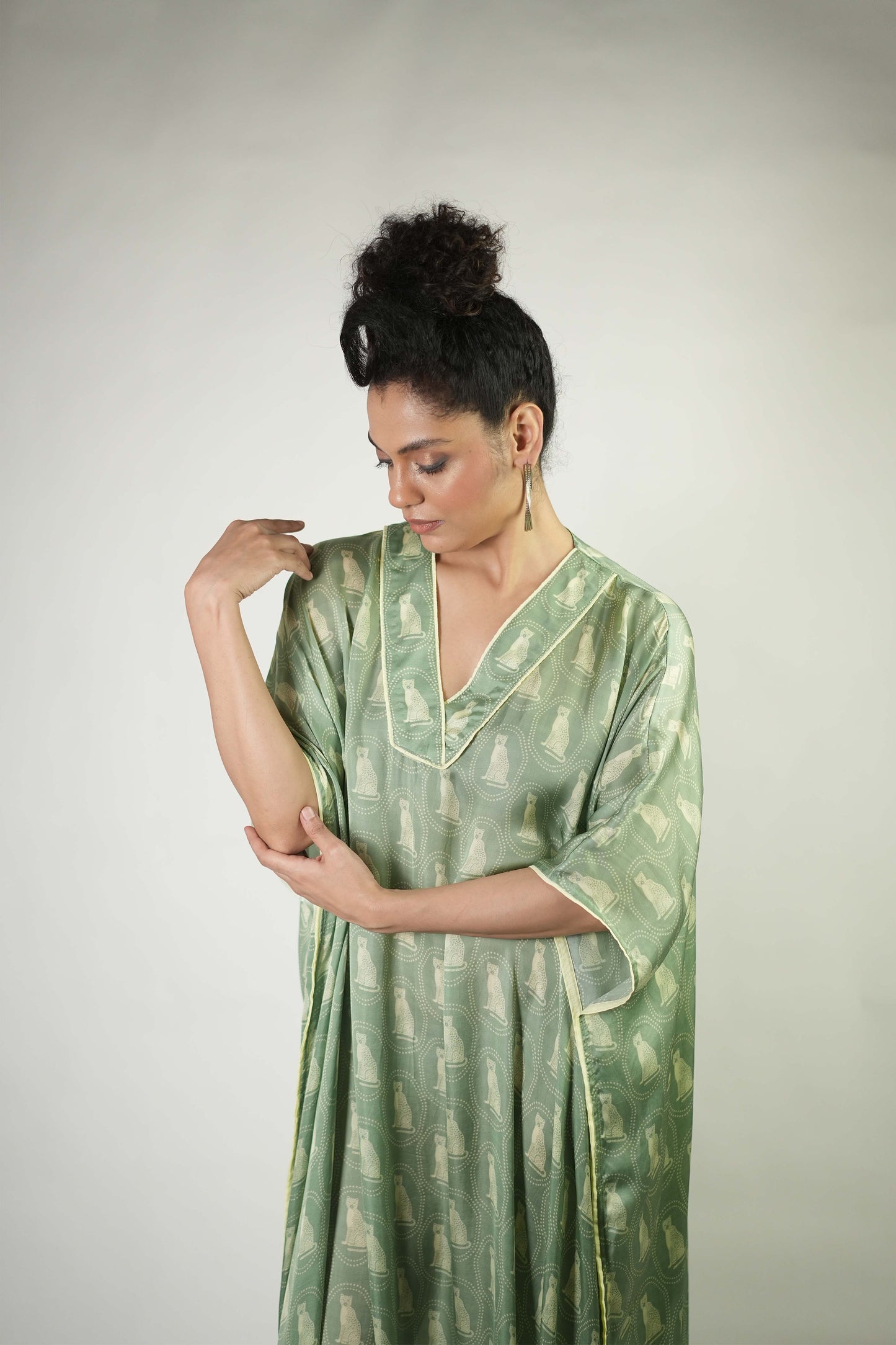 Cheetah printed kaftan