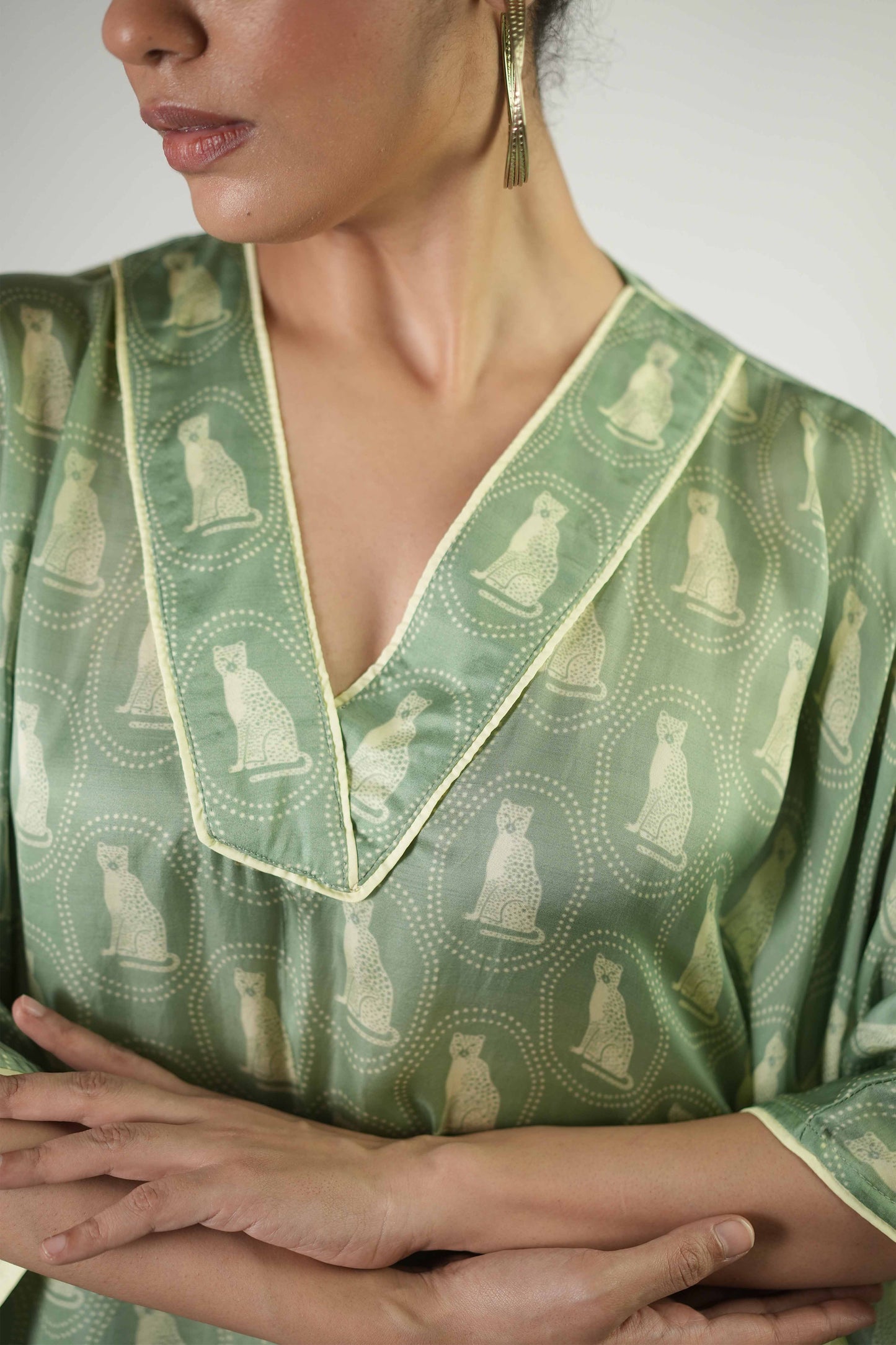 Cheetah printed kaftan