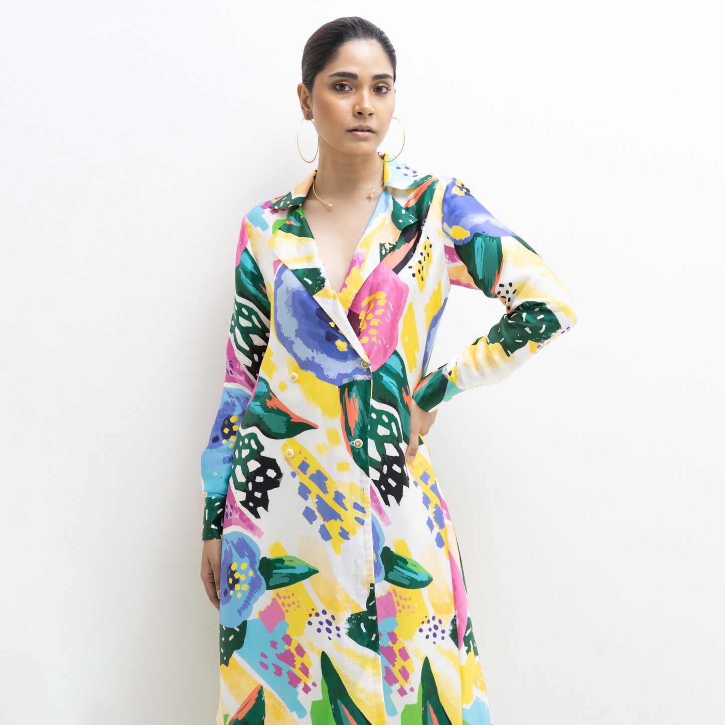 ABSTRACT FLORAL PRINTED LONG COAT TEAMED WITH COORDINATED TROUSERS