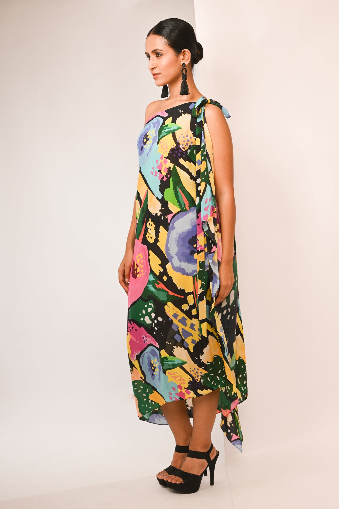 Black base watersplash floral printed draped one shoulder dress