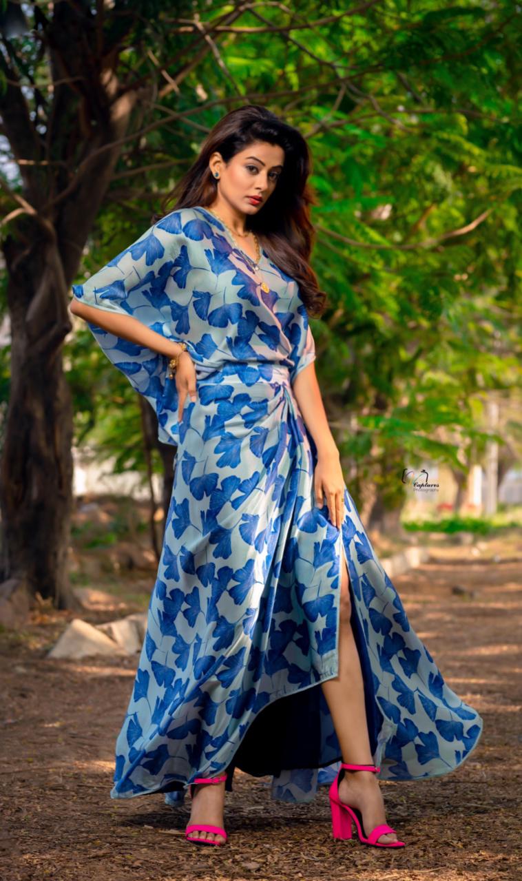 PRIYAMANI IN GINGKO LEAF PRINTED DRAPED SKIRT AND TOP