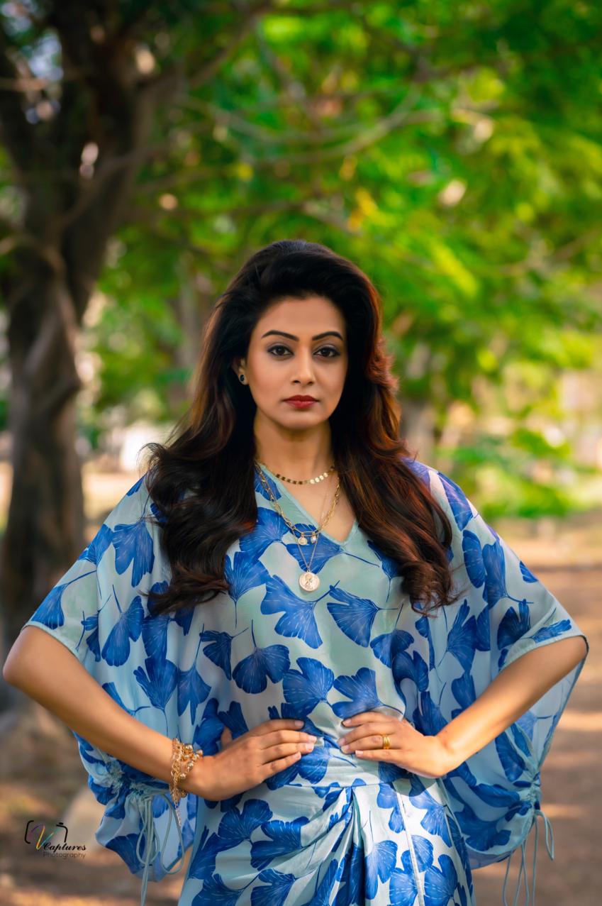 PRIYAMANI IN GINGKO LEAF PRINTED DRAPED SKIRT AND TOP